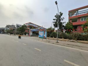 BÁN ĐẤT TẶNG NHÀ – ĐÔNG NGẠC -  MẶT NGÕ, KINH DONH CÁC LOẠI HÌNH.